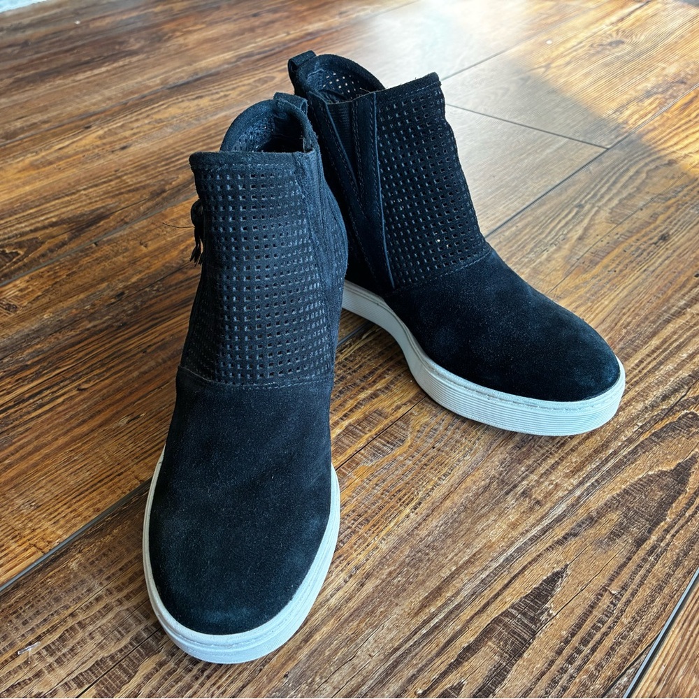 Sofft Black Suede Wedge Booties | Size 7